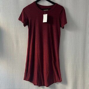 Chaser medium dress heathered red/burgundy T-shirt style casual school relaxed